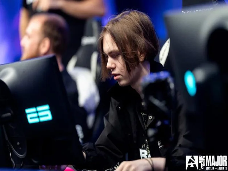 布达佩斯Major第三阶段：状态回归！Falcons 13-5 PU